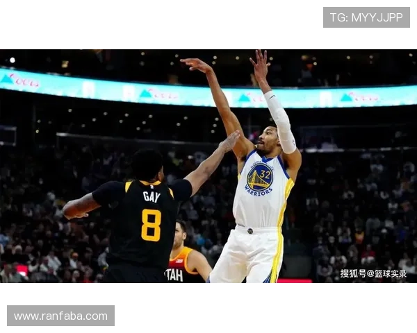 小波特半场表现亮眼得分11分但失误频频影响整体发挥